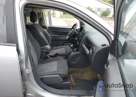 2016 Jeep Compass Sport from USA, damaged, VIN 1C4NJDBB8GD779563